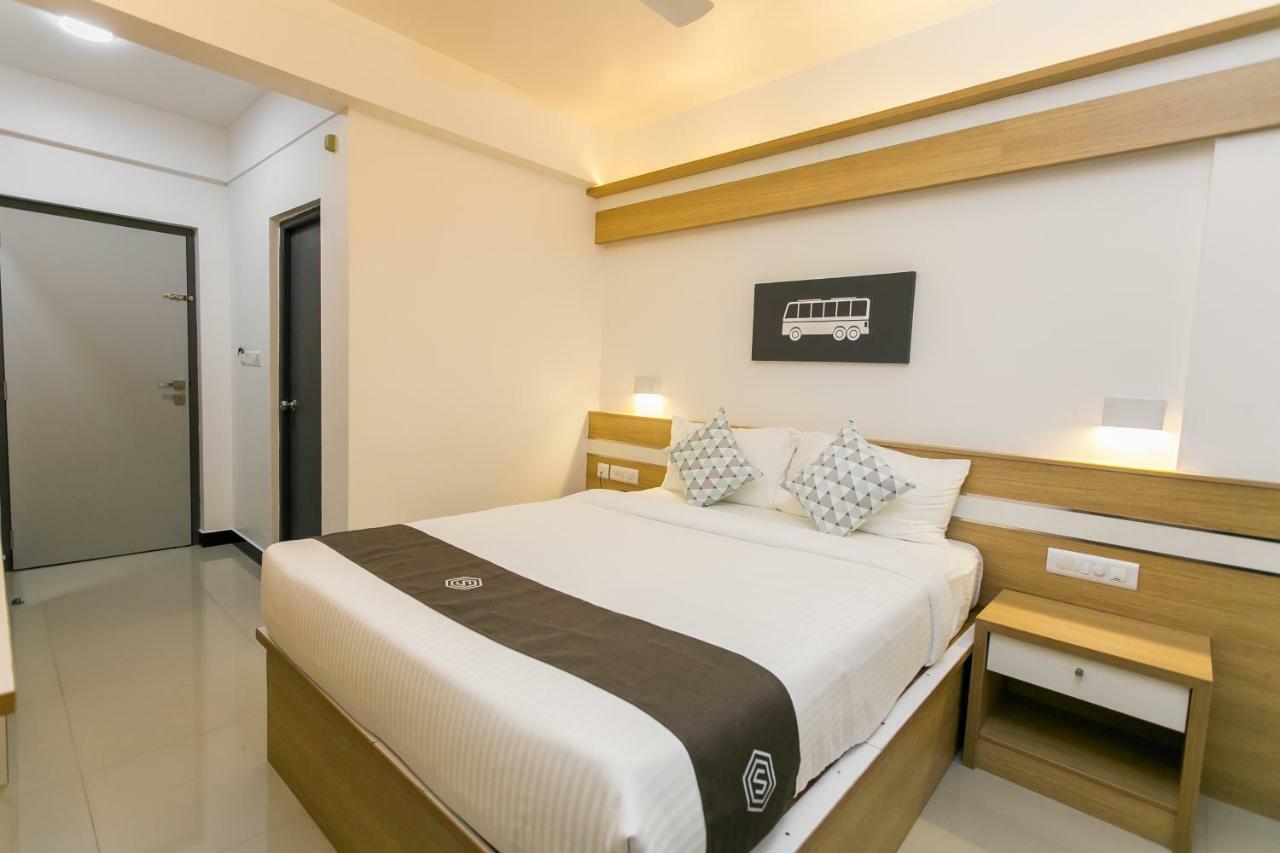 Sapphire Club Metro Hotel Kochi Luaran gambar