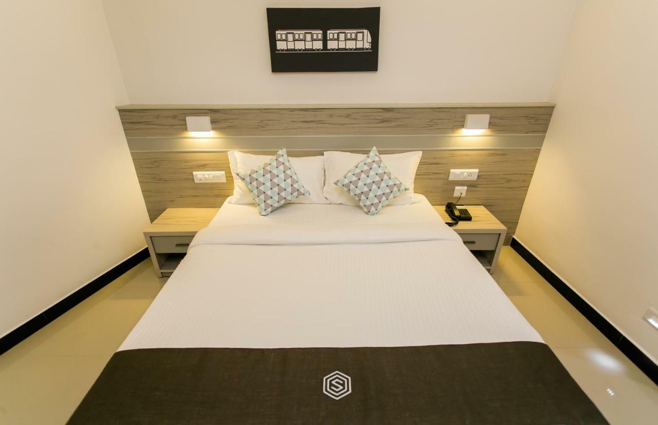 Sapphire Club Metro Hotel Kochi Luaran gambar