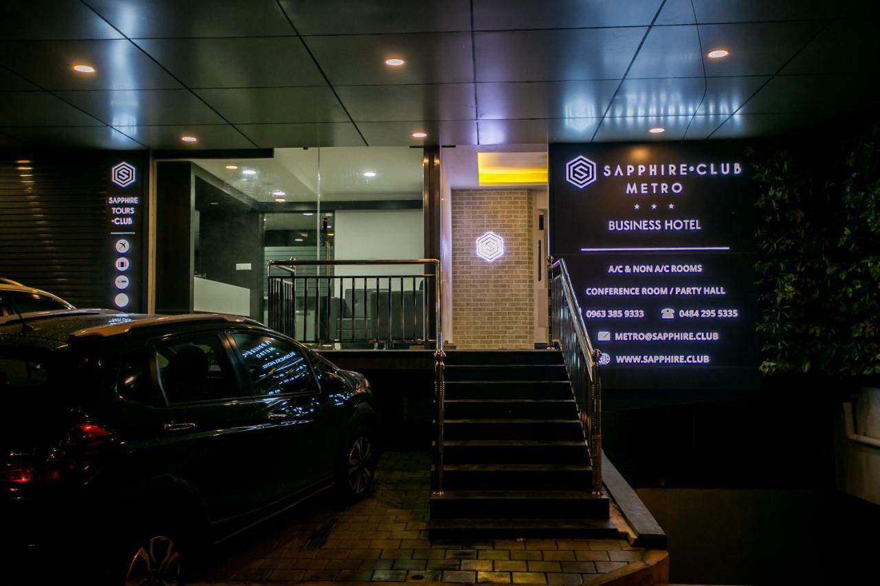 Sapphire Club Metro Hotel Kochi Luaran gambar
