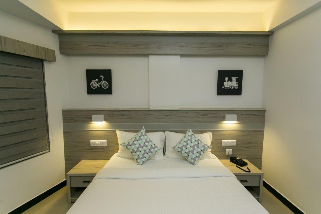 Sapphire Club Metro Hotel Kochi Luaran gambar